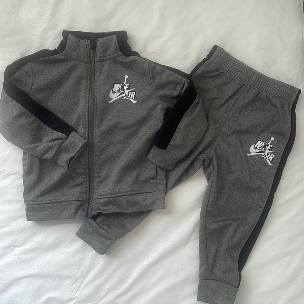 JORDAN infant boys tracksuit set